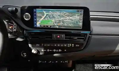 Lexus ES 2024 2.5 гидро в Москве № 167970, миниатюра 12