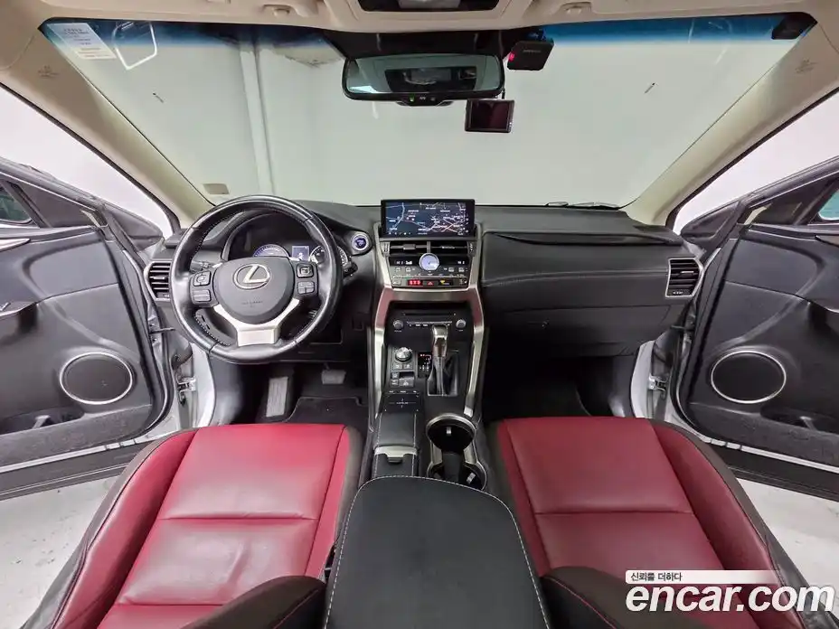 Lexus NX 2018 2.5 гидро в Москве № 168325, фото 7