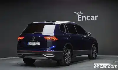Volkswagen Tiguan 2023 2.0 гидро в Москве № 168403, миниатюра 2