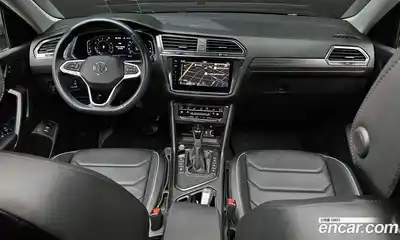 Volkswagen Tiguan 2023 2.0 гидро в Москве № 168403, миниатюра 7