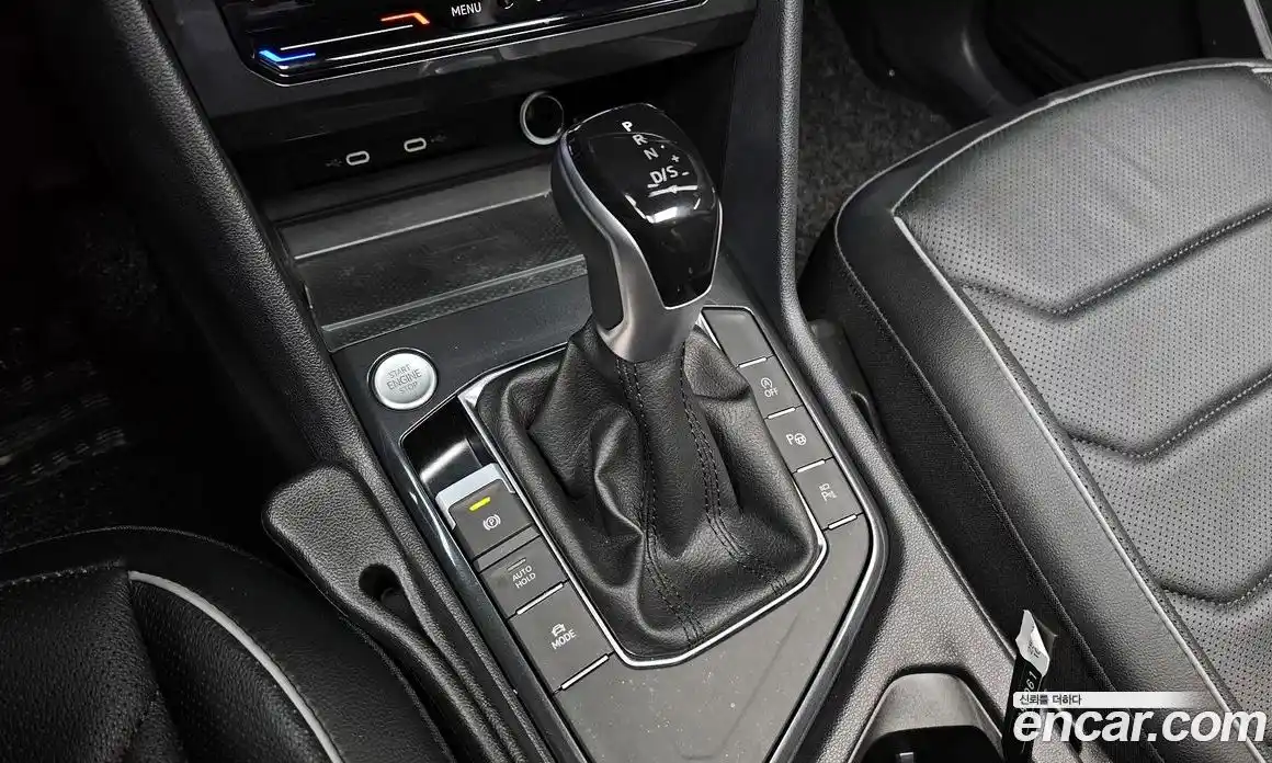Volkswagen Tiguan 2023 2.0 гидро в Москве № 168403, фото 9