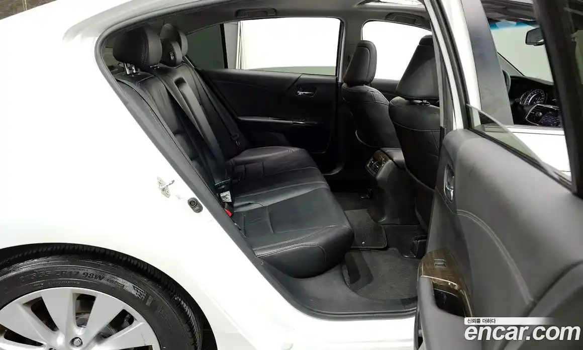 Honda Accord 2015 2.4 гидро в Москве № 170601, фото 12