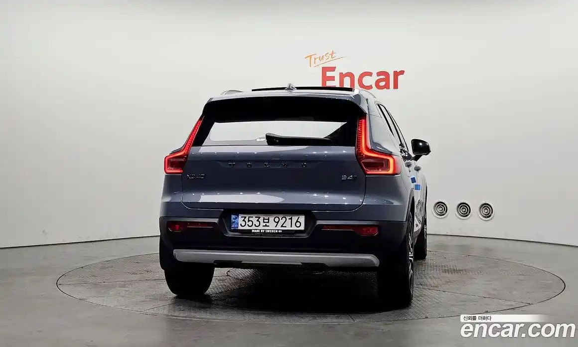 Volvo XC40 2022 2.0 гидро в Москве № 196998, фото 4