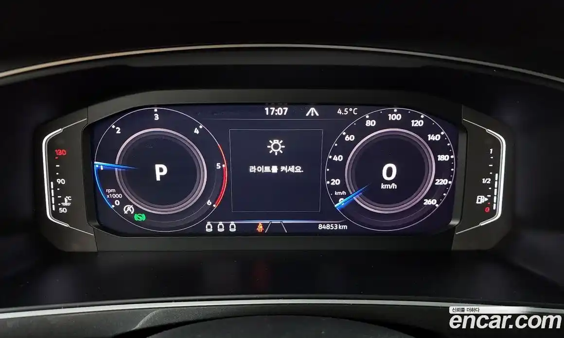 Volkswagen Tiguan 2021 2.0 гидро в Москве № 215134, фото 8