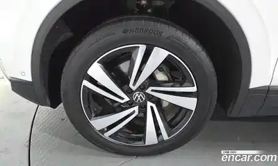 Volkswagen Touareg 2023 3.0 гидро в Москве № 215289, миниатюра 4