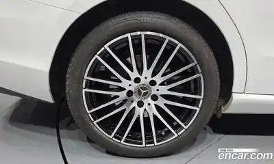 Mercedes-Benz C-Class 2022 2.0 гидро в Москве № 220653, миниатюра 5