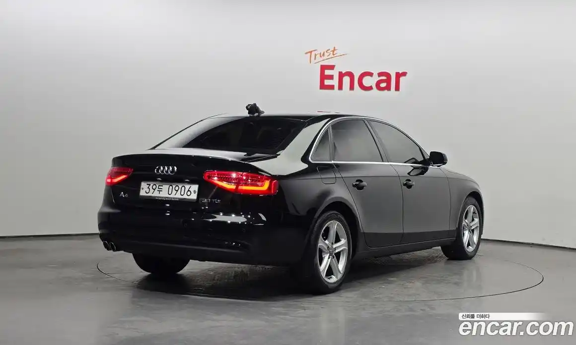 Audi A4 2015 2.0 гидро в Москве № 229820, фото 2