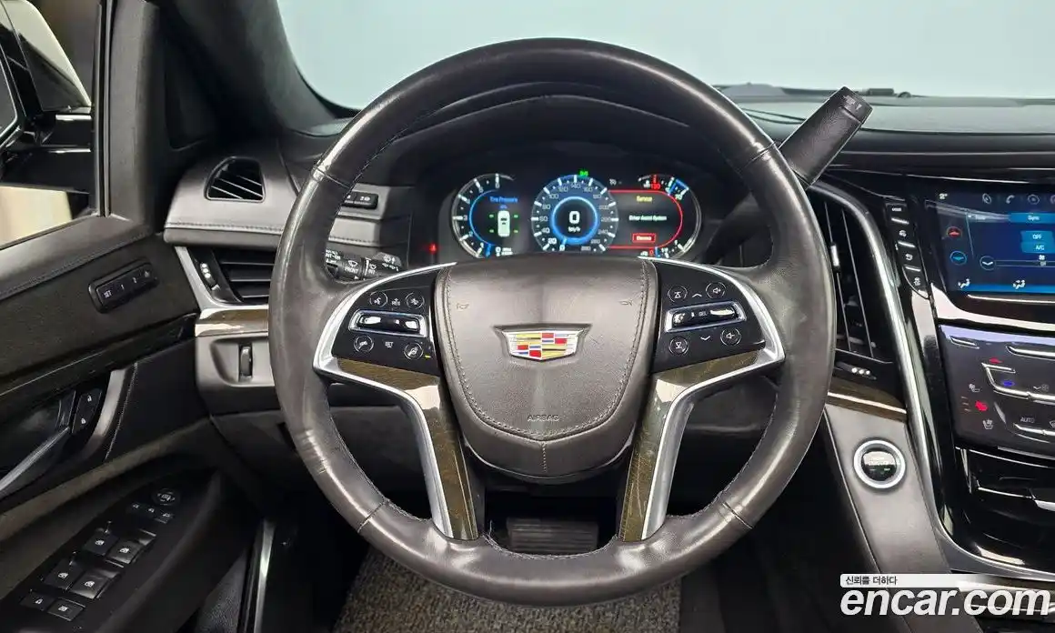 Cadillac Escalade 2018 6.2 гидро в Москве № 320940, фото 13