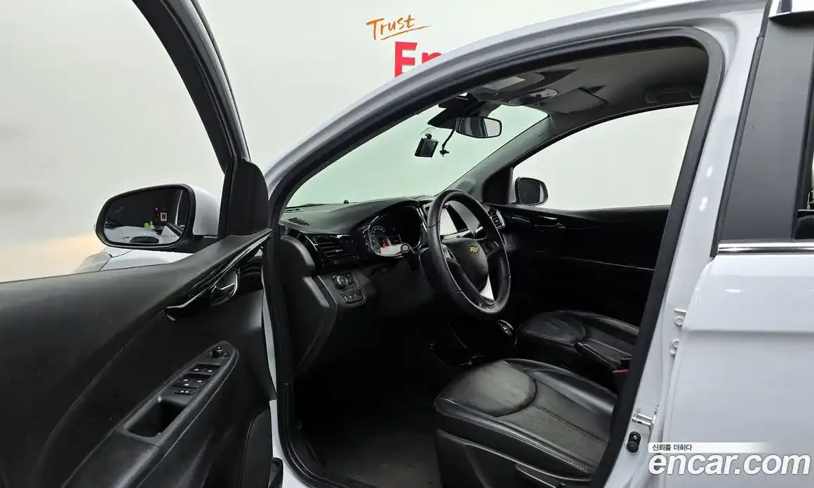 Chevrolet Spark 2017 1.0 гидро в Москве № 104463, фото 11