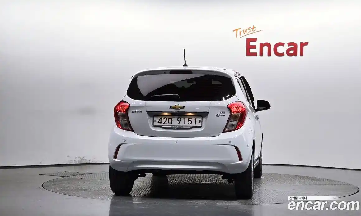 Chevrolet Spark 2017 1.0 гидро в Москве № 104463, фото 4