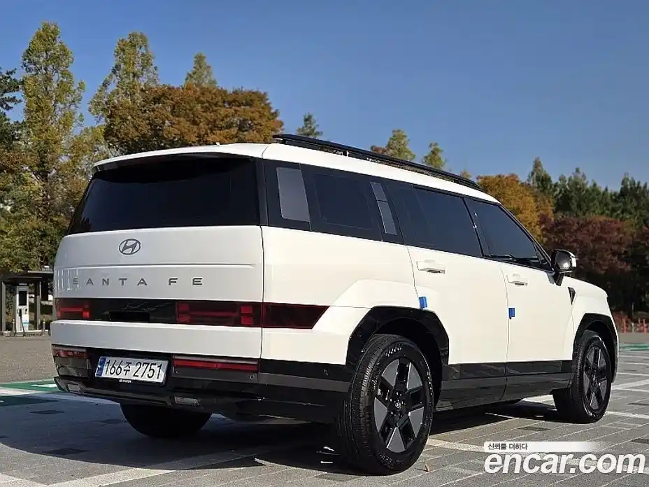 Hyundai Santa Fe 2023 1.6 гидро, фото 4