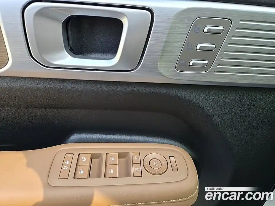 Hyundai Santa Fe 2023 1.6 гидро, фото 9