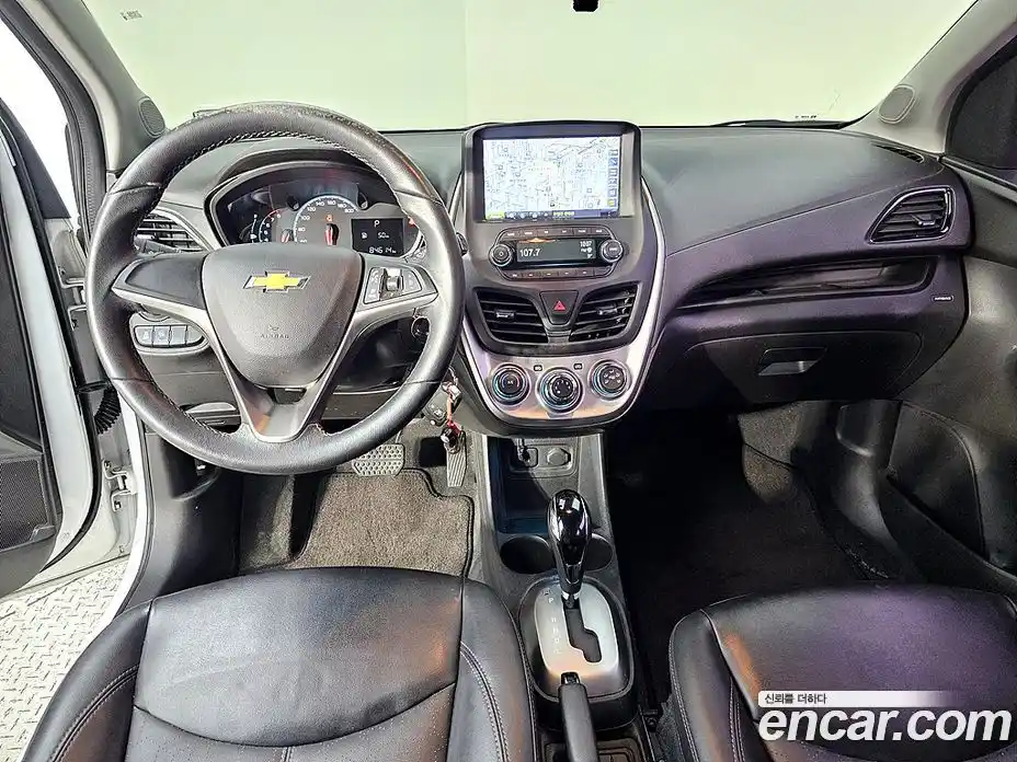 Chevrolet Spark 2016 1.0 гидро в Москве, фото 5