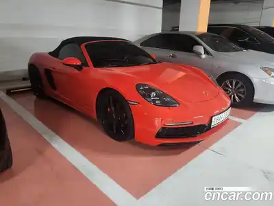 Porsche 718, 2016
