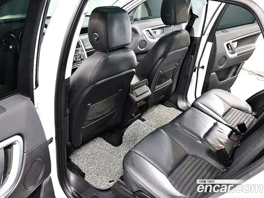 Land Rover Discovery Sport 2016 2.0 гидро в Москве № 1475022, фото 13
