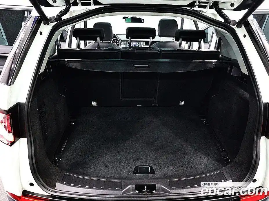 Land Rover Discovery Sport 2016 2.0 гидро в Москве № 1475022, фото 19