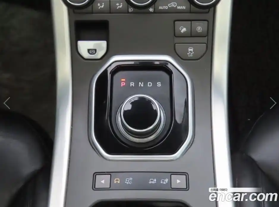 Land Rover Range-Rover Evoque 2018 2.0 гидро в Москве № 1475177, фото 12