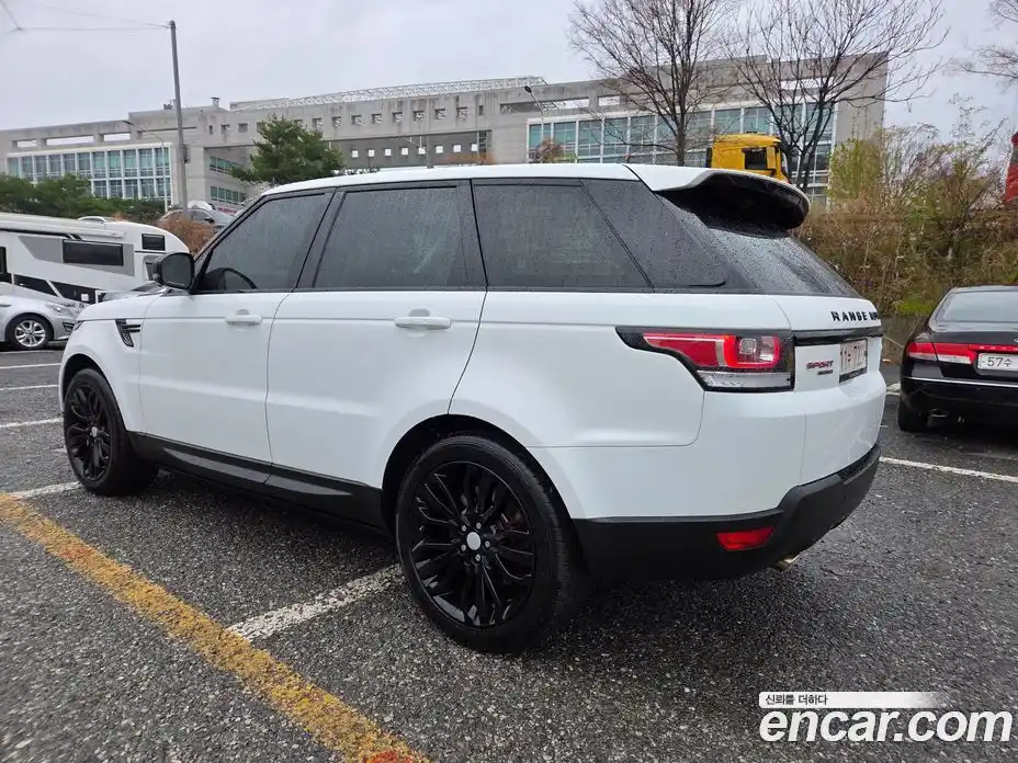 Land Rover Range-Rover Sport 2015 3.0 гидро в Москве № 1475190, фото 18