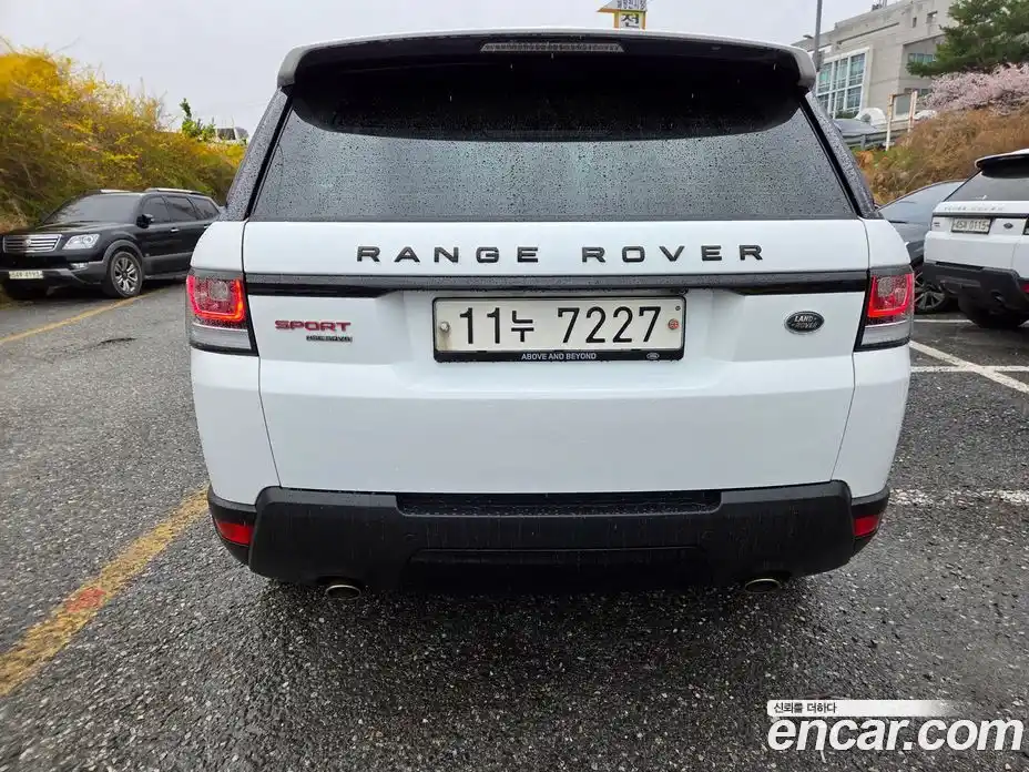 Land Rover Range-Rover Sport 2015 3.0 гидро в Москве № 1475190, фото 4