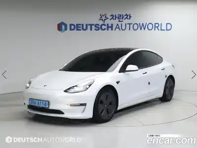 Tesla Model 3, 2022
