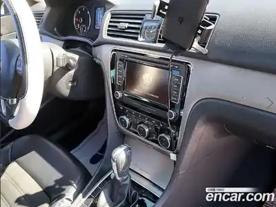 Volkswagen Passat 2013 2.0 гидро в Москве № 1476666, миниатюра 11
