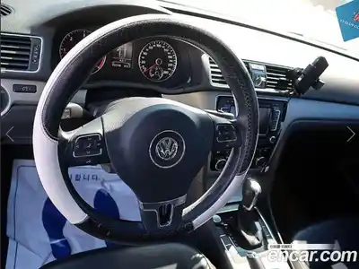 Volkswagen Passat 2013 2.0 гидро в Москве № 1476666, миниатюра 8