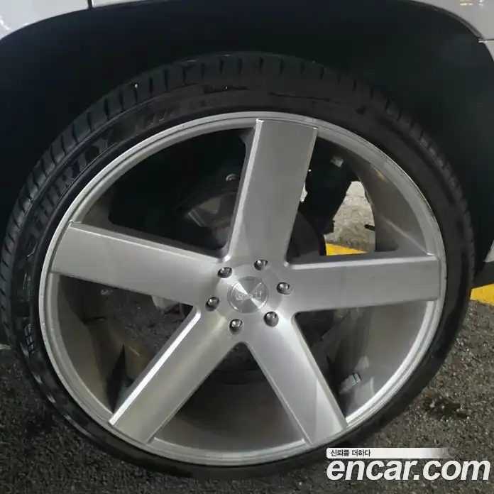 Cadillac Escalade 2017 6.2 гидро в Москве № 1478133, фото 13
