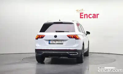 Volkswagen Tiguan 2023 2.0 гидро в Москве № 168693, миниатюра 4