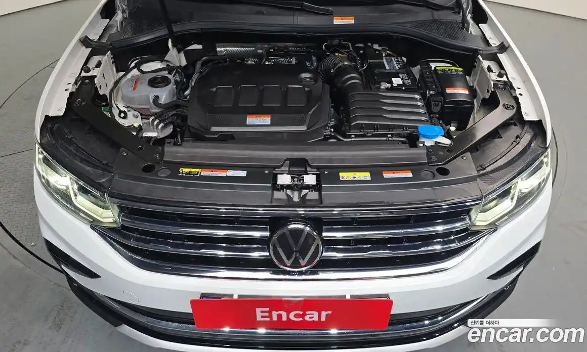 Volkswagen Tiguan 2023 2.0 гидро в Москве № 168693, фото 6