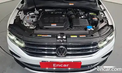 Volkswagen Tiguan 2023 2.0 гидро в Москве № 168693, миниатюра 6