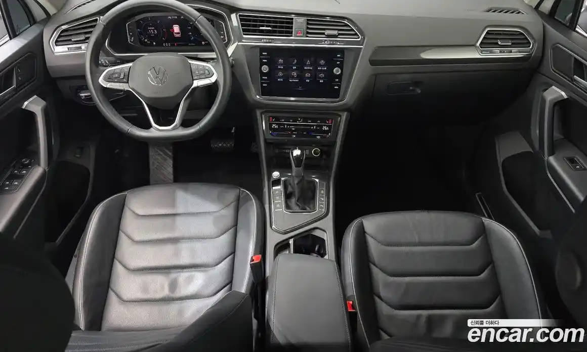Volkswagen Tiguan 2023 2.0 гидро в Москве № 168693, фото 7