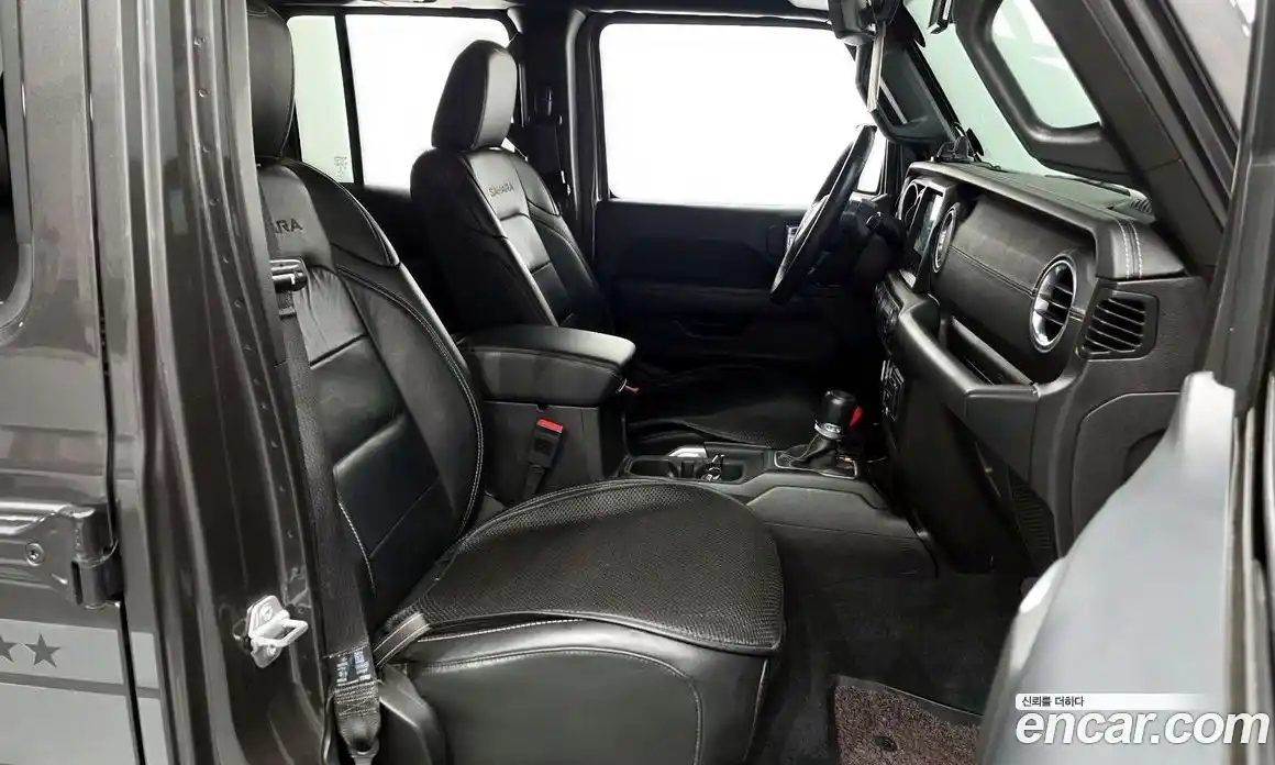 Jeep Wrangler 2018 2.0 гидро в Москве № 169808, фото 11