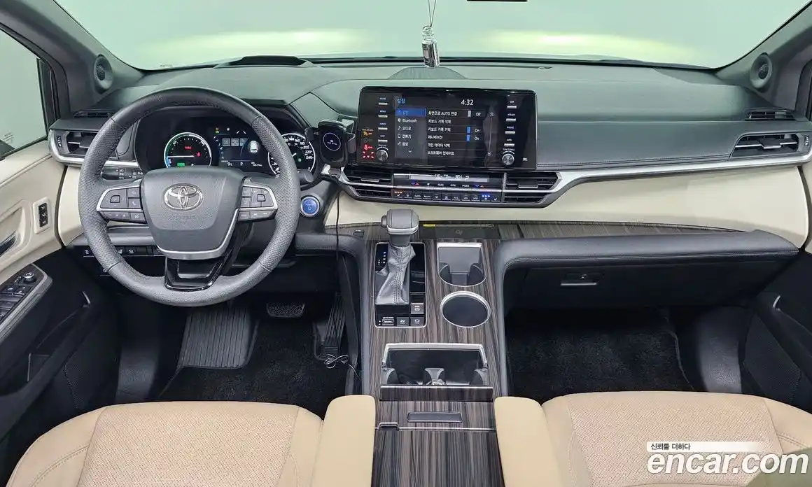 Toyota Sienna 2022 2.5 гидро в Москве № 170175, фото 7