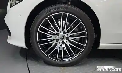 Mercedes-Benz C-Class 2022 2.0 гидро в Москве № 173232, миниатюра 5