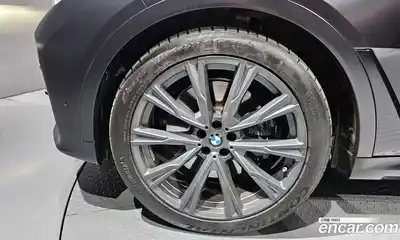 BMW X7 2021 4.4 гидро в Москве № 192282, миниатюра 5