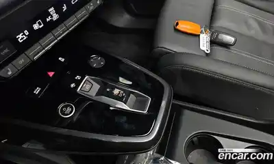 Audi Q4 e-tron 2022 0.2 гидро в Москве № 196169, миниатюра 8