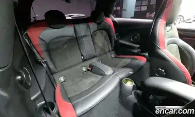 Mini Cooper 2019 2.0 гидро в Москве № 198470, миниатюра 12