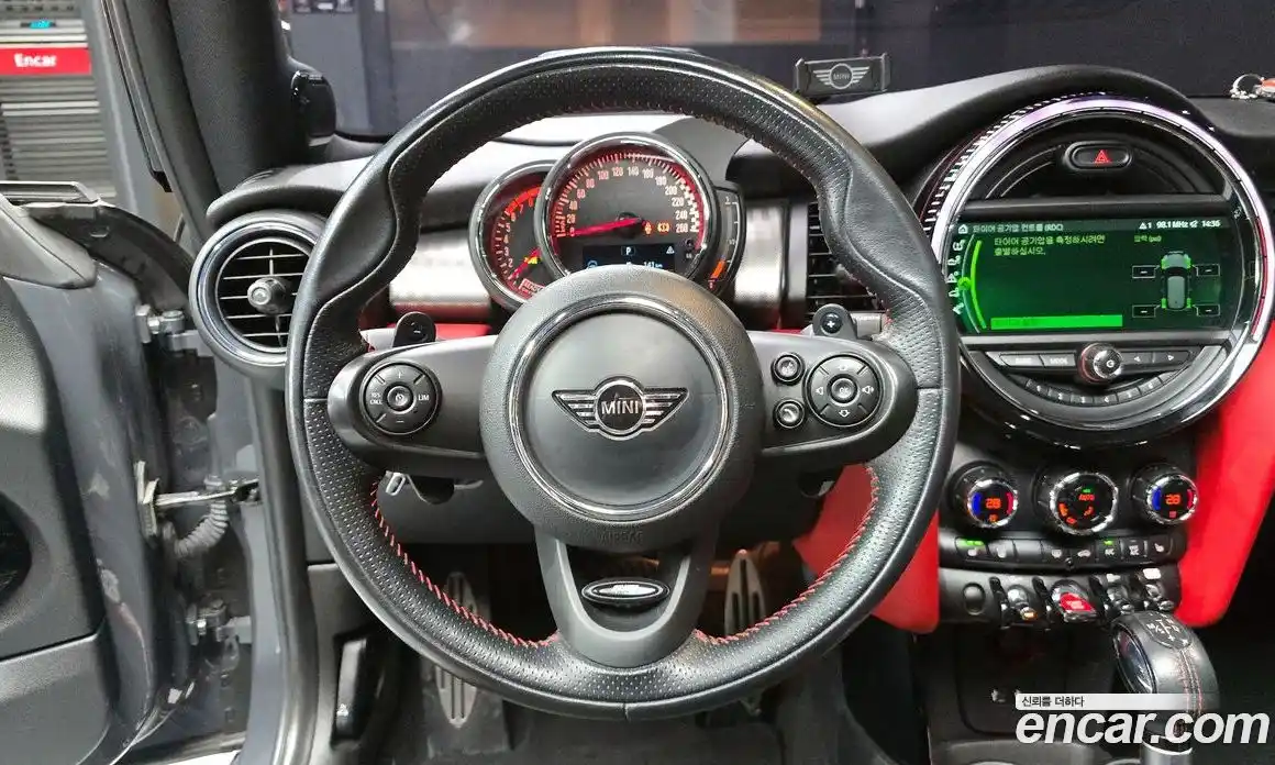 Mini Cooper 2019 2.0 гидро в Москве № 198470, фото 13