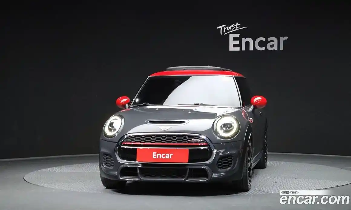 Mini Cooper 2019 2.0 гидро в Москве № 198470, фото 3