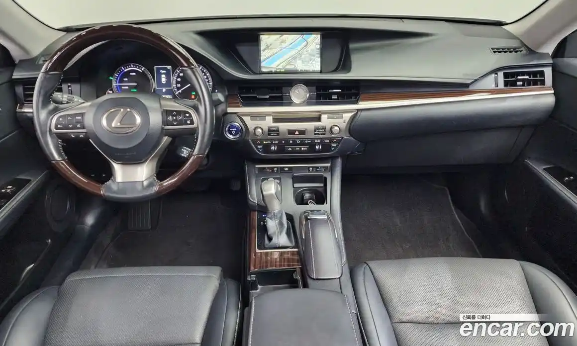 Lexus ES 2017 2.5 гидро в Москве № 198876, фото 7