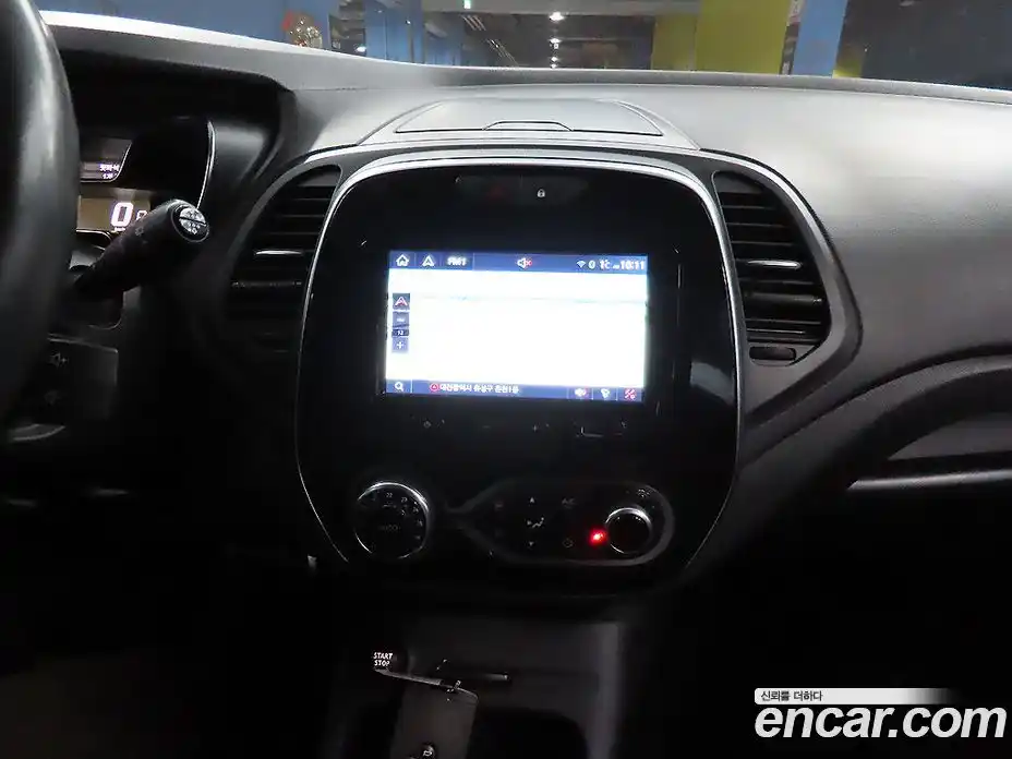 Renault QM3 2018 1.5 гидро в Москве № 210088, фото 13