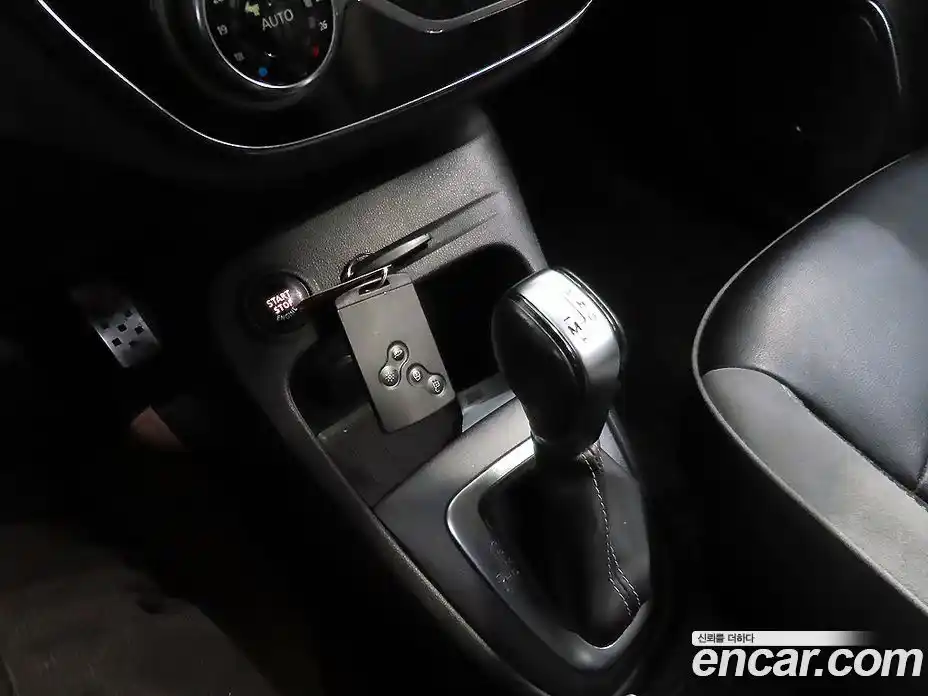 Renault QM3 2018 1.5 гидро в Москве № 210088, фото 14
