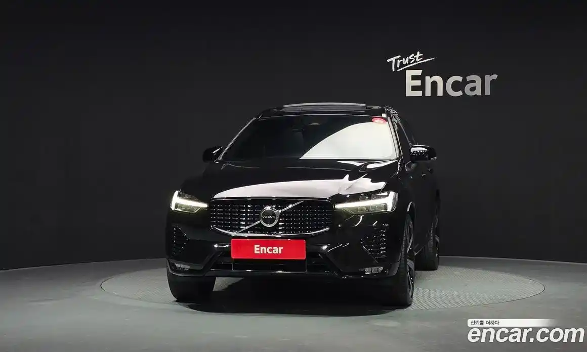 Volvo XC60 2021 2.0 гидро в Москве № 230367, фото 3