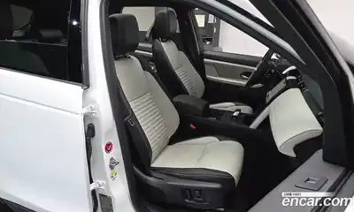 Land Rover Discovery Sport 2025 2.0 гидро в Москве № 231178, миниатюра 10