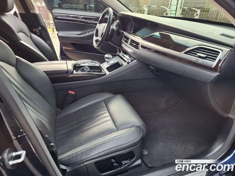 Genesis G90 2019 3.8 гидро в Москве № 27755, фото 16