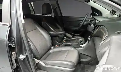 Chevrolet Trax 2017 1.4 гидро в Москве № 315028, миниатюра 10