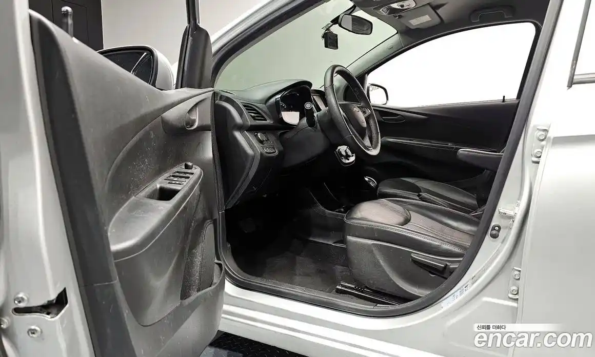 Chevrolet Spark 2021 1.0 гидро в Москве № 41820, фото 10