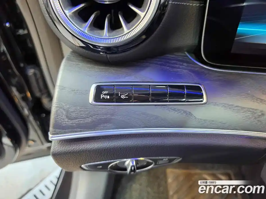Mercedes-Benz E-Class 2018 1.9 гидро в Москве № 677254, фото 16