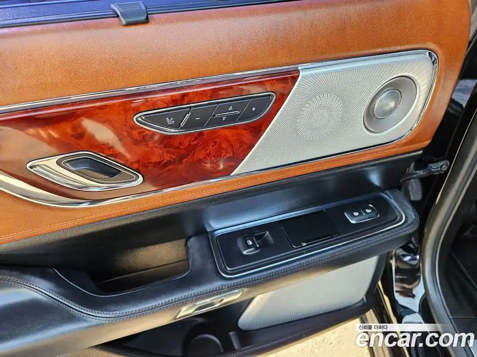 Lincoln Continental 2019 3.0 гидро в Москве № 983979, фото 15