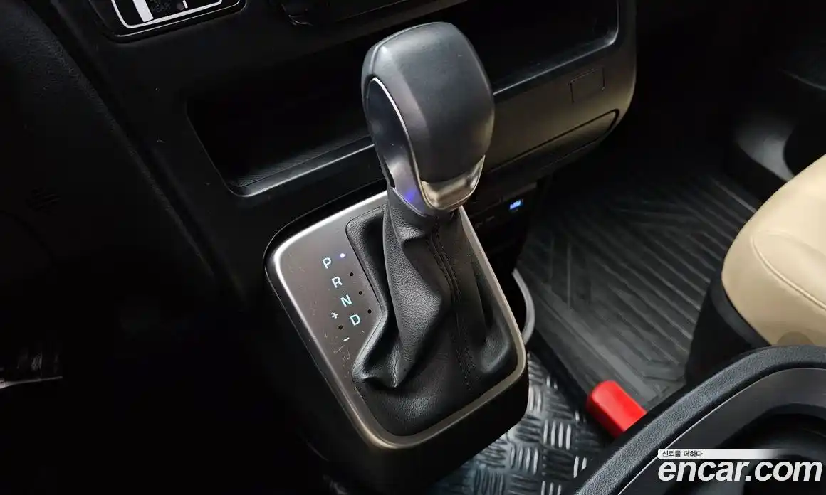 Hyundai Staria 2024 2.2 гидро в Москве № 108328, фото 9